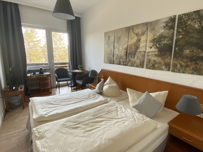 Bedroom 4, Berghotel Hahnenklee mit Ferienhaus, Goslar