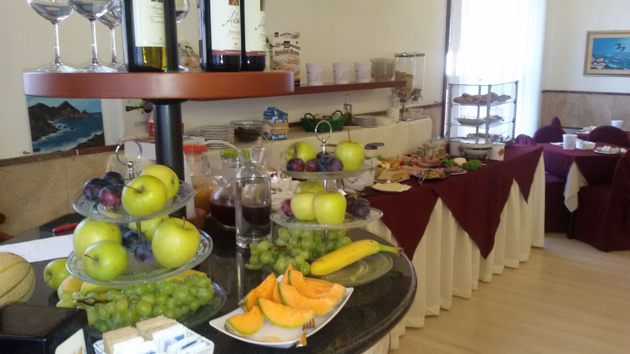 Food & Drinks 5, Hotel Centrale, Livorno