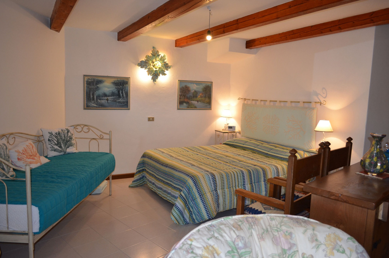 Bedroom 2, Villette Coda Cavallo, Nuoro