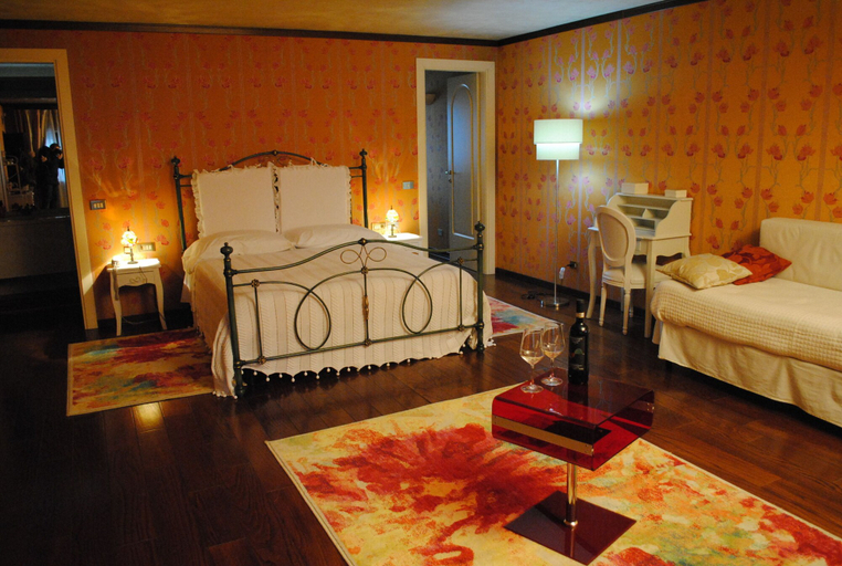 Bedroom 3, Locanda San Giacomo, Asti