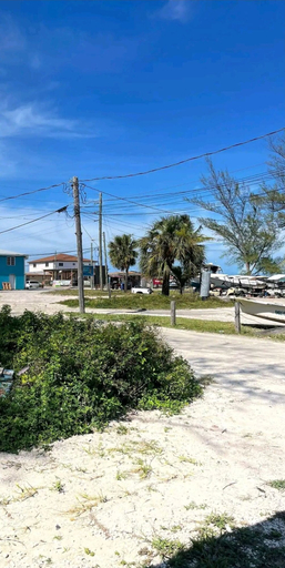 Others 4, Dames Getaway Bimini