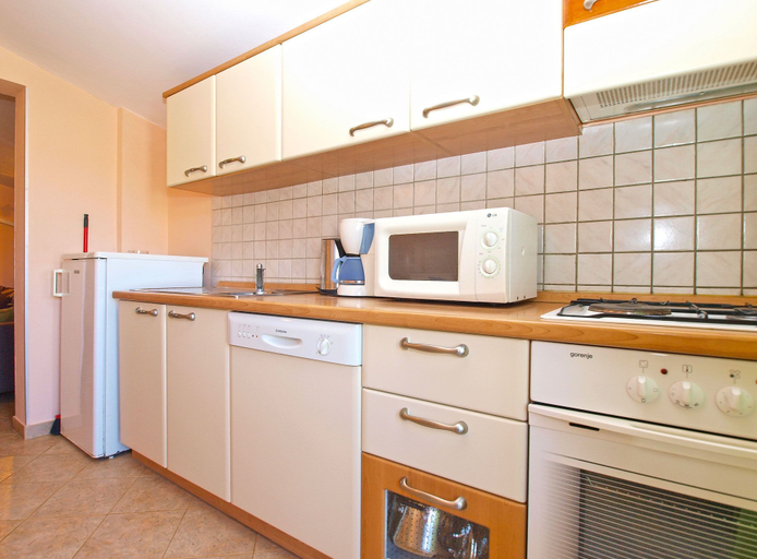 Others 4, Apartment 1324, Medulin