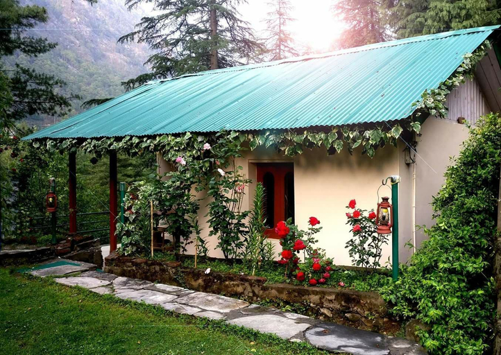 Exterior & Views 2, Parvati Kuteer, Kullu