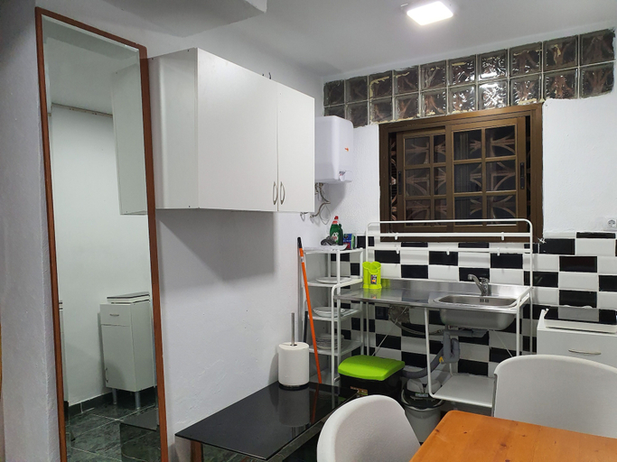 Others 3, Low Cost Room Plaza de Hierro IV, Las Palmas