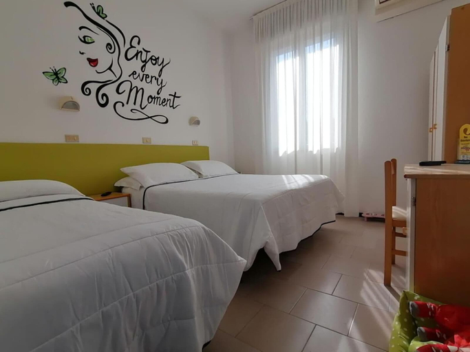 Bedroom 3, Kristalex Pet Friends Hotel, Forli' - Cesena