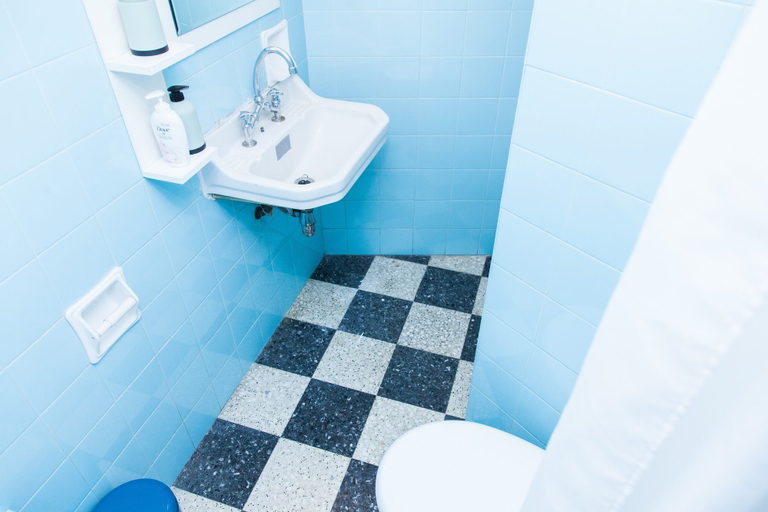 Bathroom 3, Beautiful Apartment in Piraeus, Attica