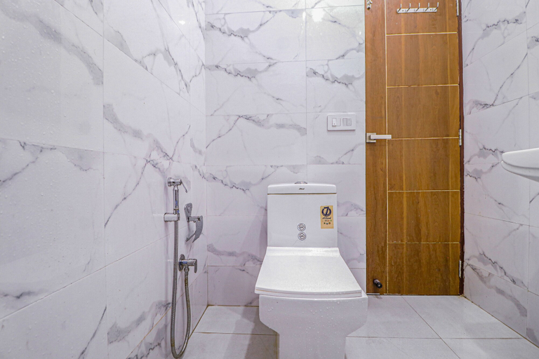 Bathroom 2, Fabhotel Casa, Sahibzada Ajit Singh Nagar