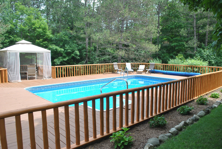 Sport & Beauty 5, Horton Creek Inn B&B, Charlevoix