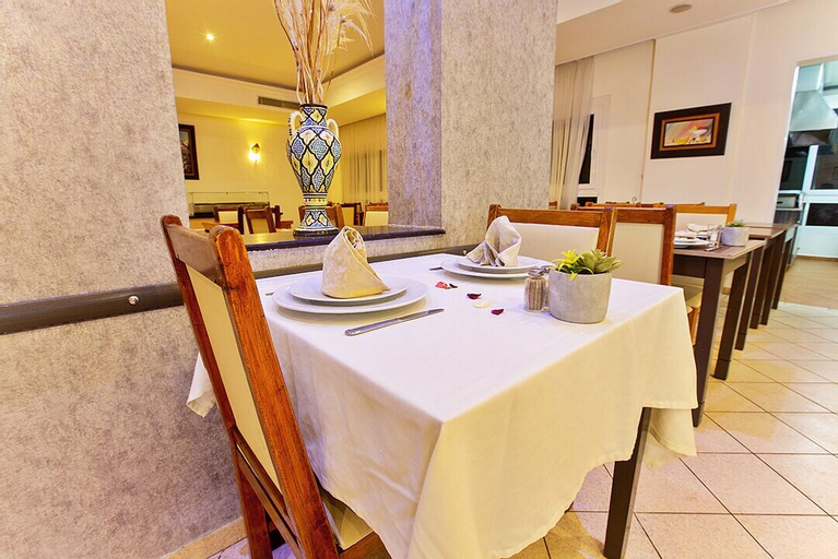 Food & Drinks 5, Tildi Hotel, Agadir-Ida ou Tanane