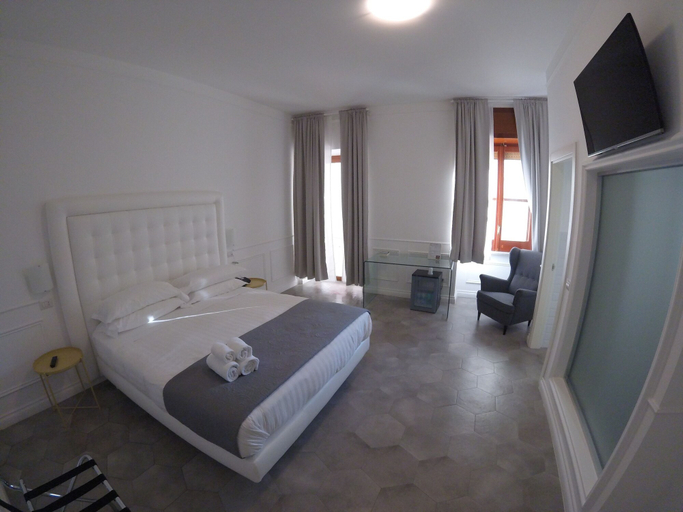 Bedroom 3, RAVIDA SUITES, Napoli