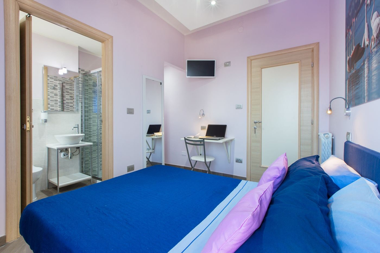 Bedroom 4, A View on Cagliari, Cagliari