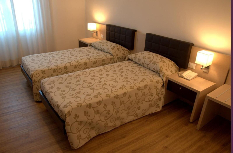 Bedroom 2, Hotel Locanda l'Ombrosa, La Spezia