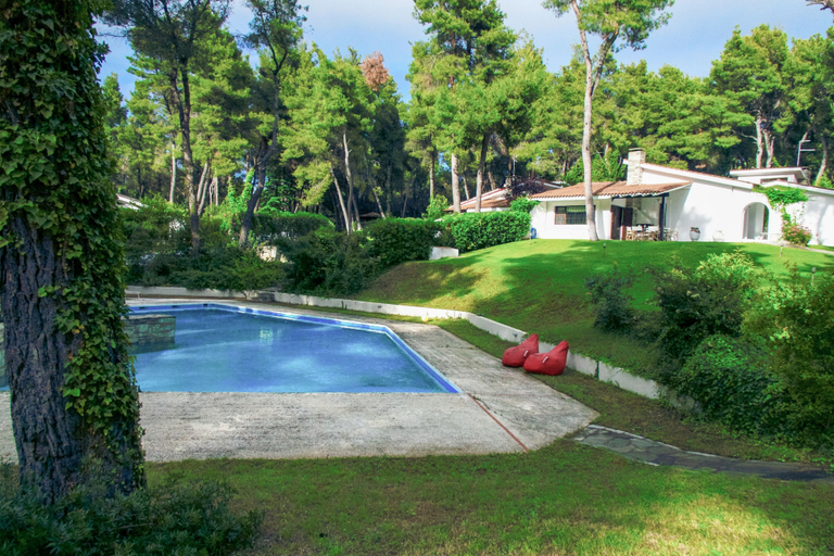 Sport & Beauty 5, halu! Private Chic Villa w Pool, Central Macedonia