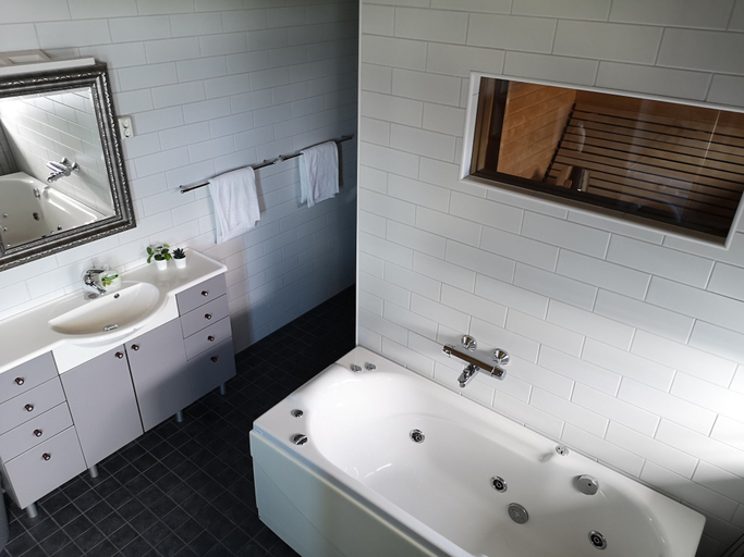 Bathroom 4, The HOME of Hiisi, Uusimaa
