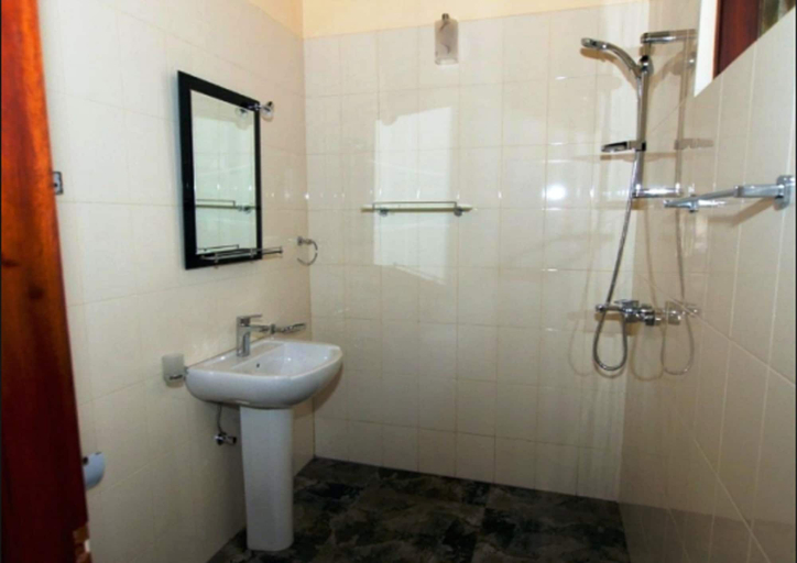 Bathroom, TIH Hotel City Palace, Leh