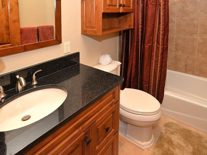 Bathroom 4, Intermountain Chalet, Eagle
