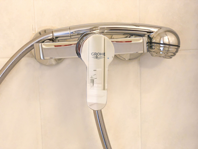 Bathroom 5, Hotel Kaiser, Mönchengladbach