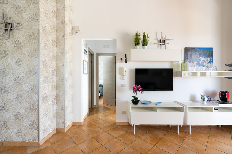 Others 5, Dimore Anny - Calantha, Syracuse