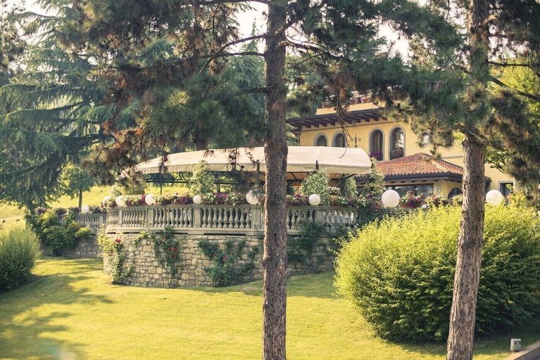 Exterior & Views 2, Relais Chateaux Da Vittorio, Bergamo