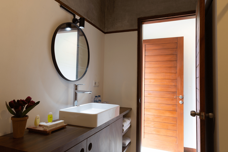 Bathroom 5, Tapa Ratan Uluwatu, Badung