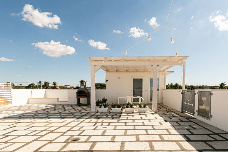 Terrace/patio 5, Bilocale con piscina a 500 m dal mare, Lecce