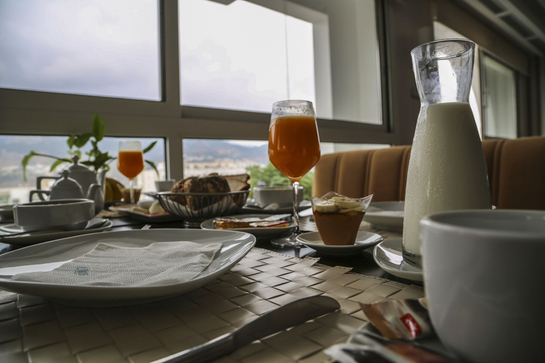 Food & Drinks 5, Hôtel al Mandari, Tétouan