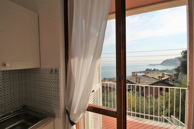 Balcony, La Terrazza sul Golfo, Genova