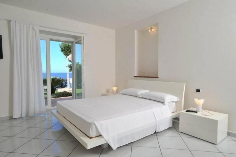 Bedroom 5, Villa Grachira, Sassari