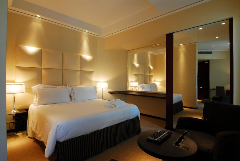 Bedroom 2, Hotel Cosmopolitan, Florence