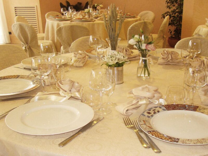 Others 4, Hotel da Rosanna, Terni