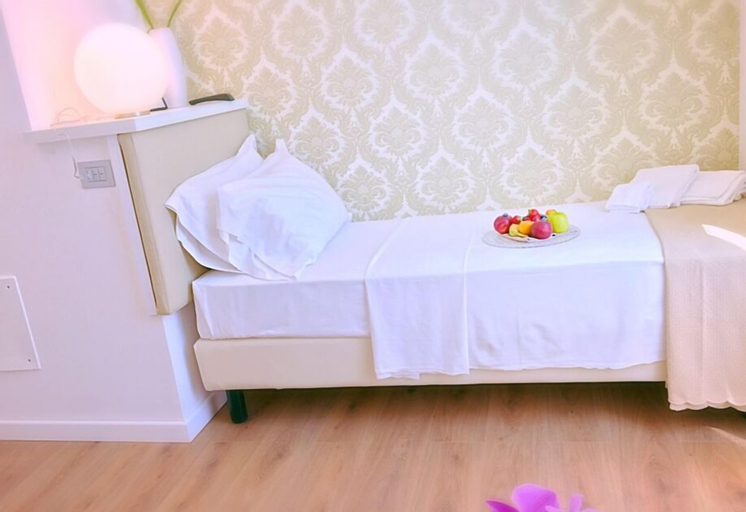 Bedroom 25