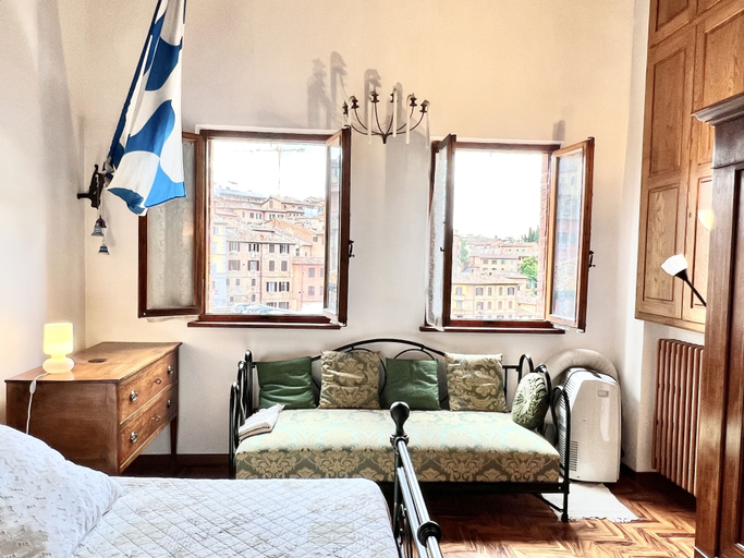 Room 2, Duprè Apartment, Siena