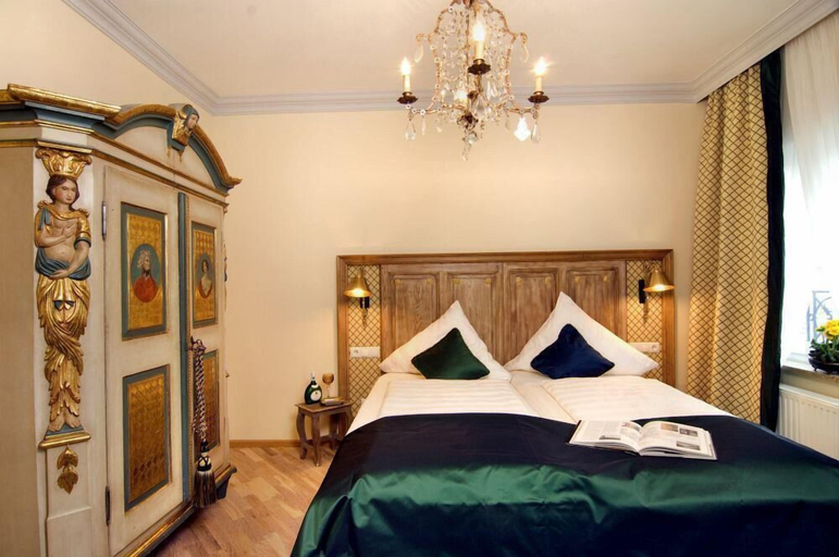 Bedroom 2, Hotel Platengarten, Ansbach