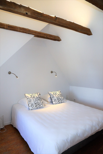 Bedroom 4, L'Argence, Aveyron