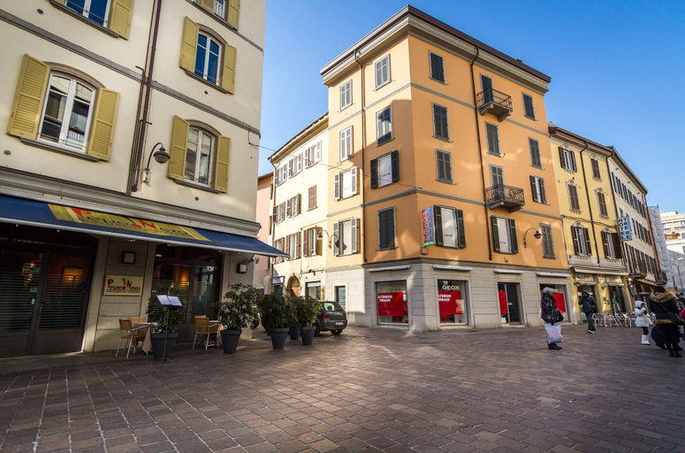 Exterior & Views 2, JOIVY Chic Studio in Como Centre, Como