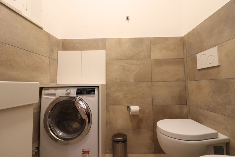 Bathroom 4, Piazza Navona Apartments, Rome