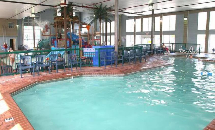 Sport & Beauty 4, Cabins of Mackinaw, Cheboygan