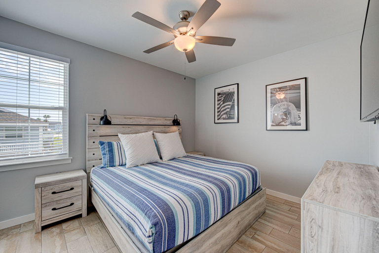 Bedroom 2, Norty's Paradise, Nueces