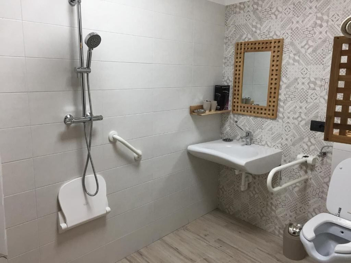 Bathroom 5, Dely B&B, Alessandria