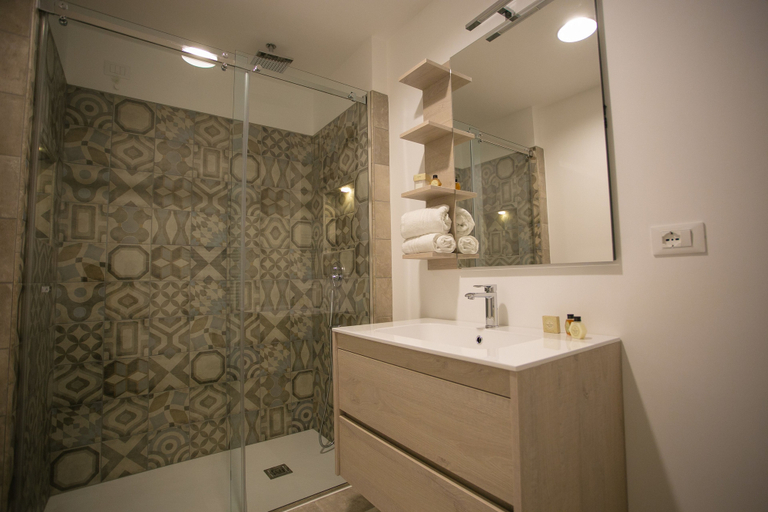 Bathroom 5, Mosella Suite Hotel, Venezia