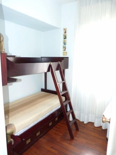 Room 2, Casa Luce, Genova