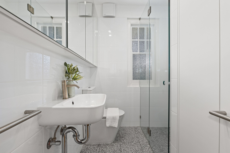 Bathroom 4, Mulwarree Avenue Apartments by Urban Rest, Sydney