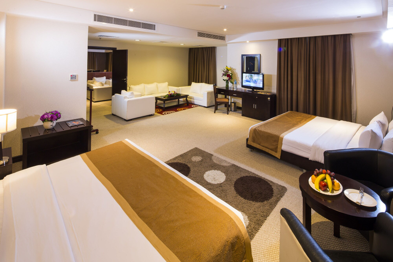 Bedroom 3, Monroe Hotel & Suites, Manama