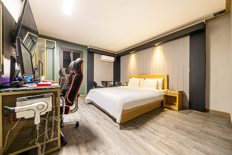 Bedroom, Jeonju Geumamdong Who, Jeonju