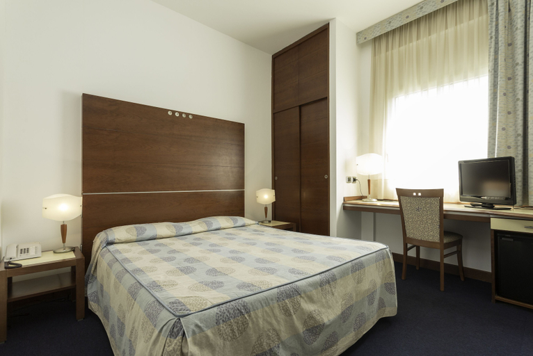 Bedroom 1, Millennhotel, Bologna