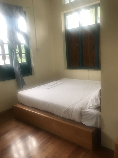 Bedroom 2, Warm Home, Mergui