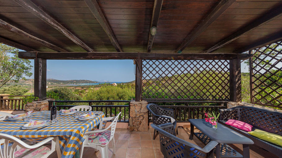 Food & Drinks, Casa Girgolu, Olbia-Tempio