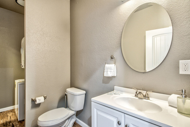 Bathroom 3, 3brdowntown Get Awaywalking Distance, El Paso