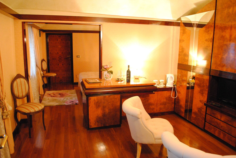 Bathroom 5, Locanda San Giacomo, Asti