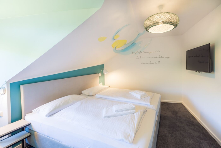 Bedroom 3, Hotel & Café Mühlenglück, Ortenaukreis
